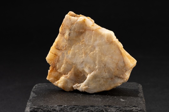 天然黄色矿石原石标本