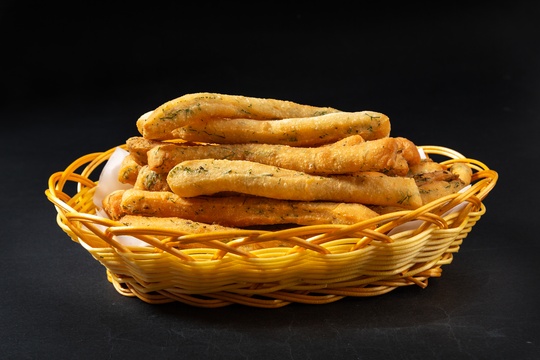 传统小吃茴香味小油条