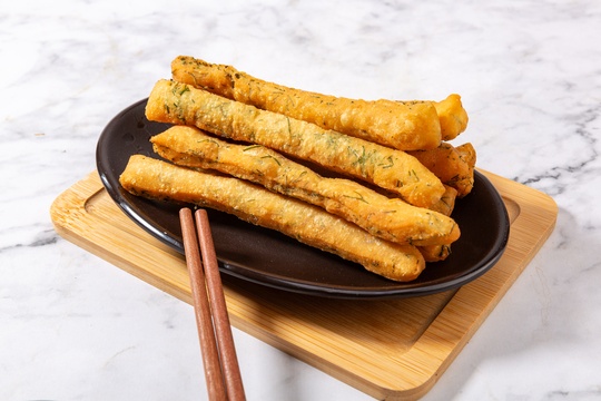 传统小吃茴香味小油条