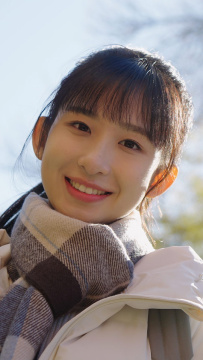 快乐的女大学生