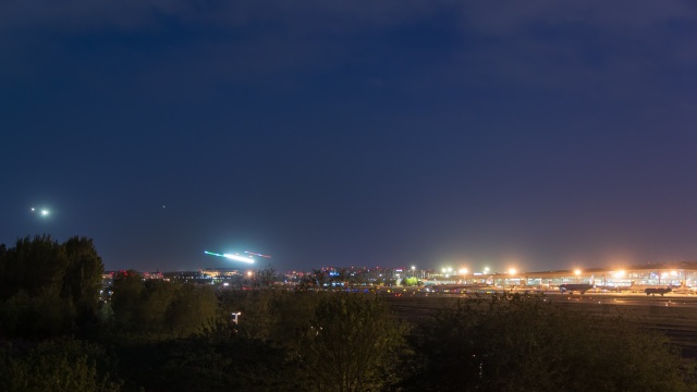延时视频 夜晚飞机排队降落的繁忙景象 北京首都机场 延时
