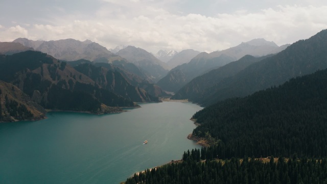 新疆天山天池自然风光航拍